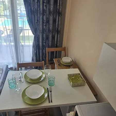 Sun Sea 1 Sea View Apartman